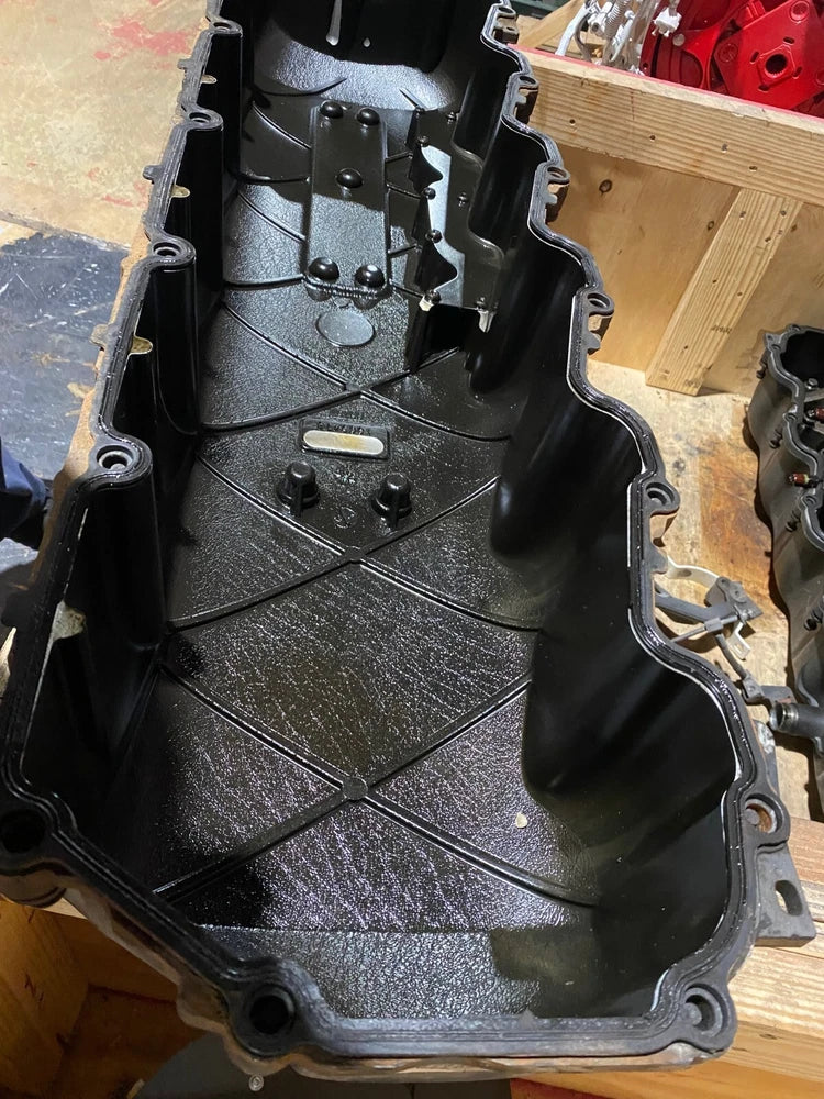 OEM Paccar MX-13 Diesel Engine Valve Cover, 1885473