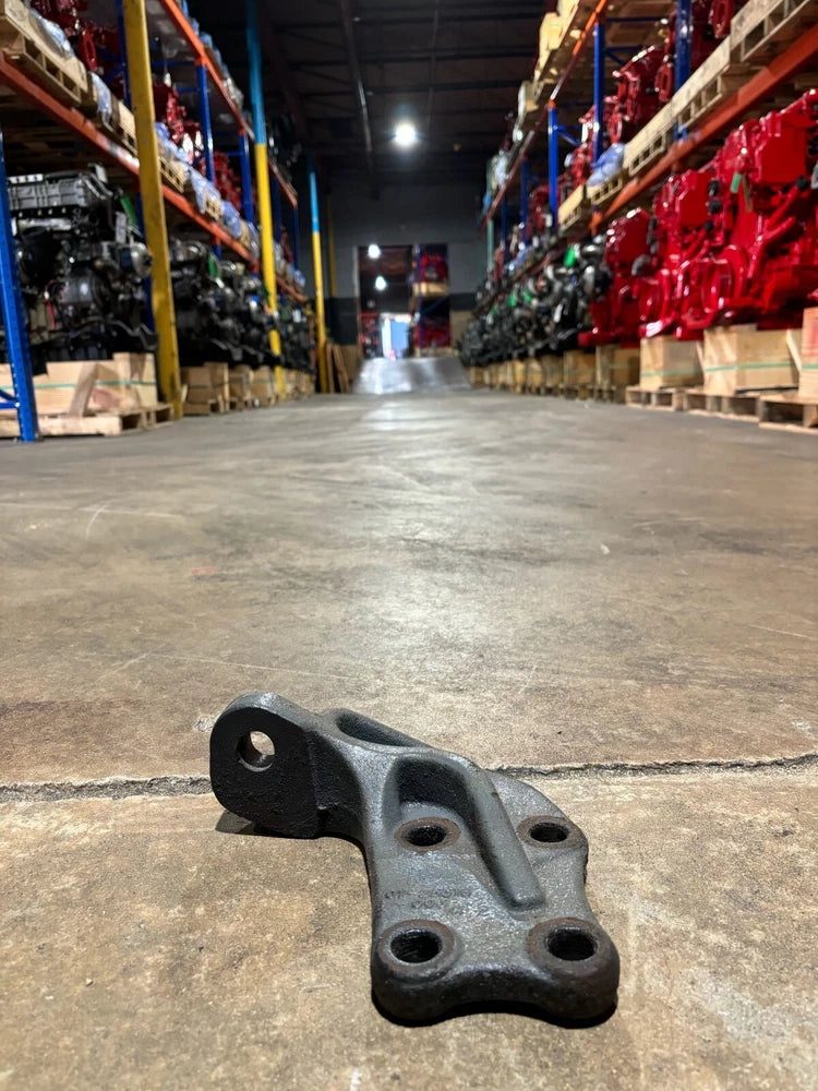 OEM Rear Engine Mount off Mercedes Benz Engine for Peterbilt 01-25316-000