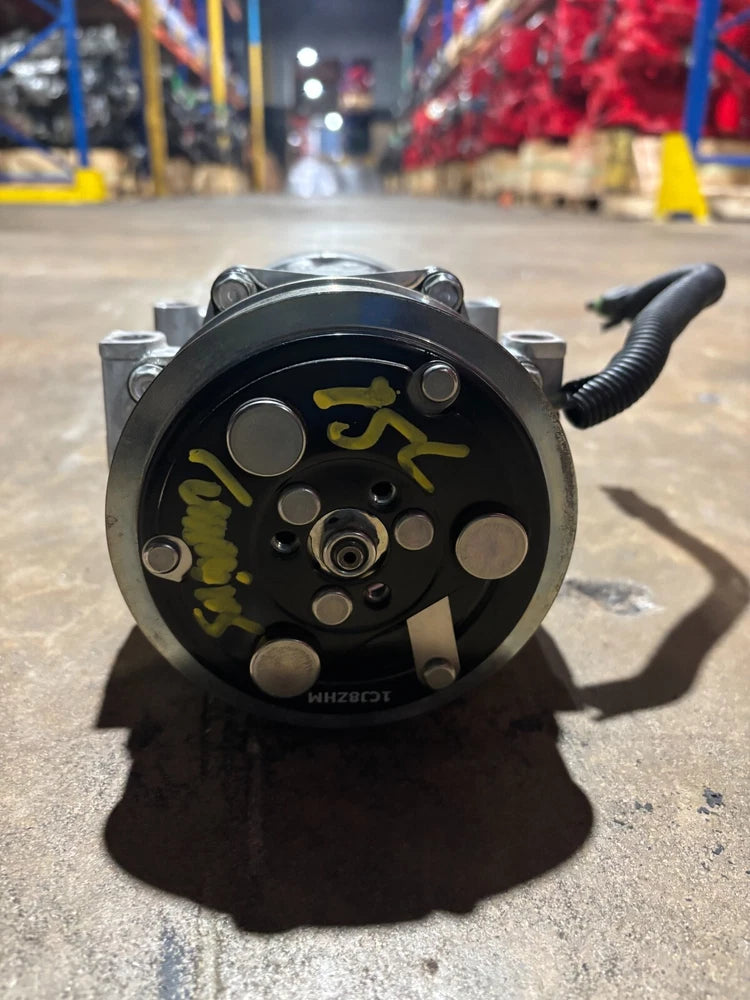 OEM Sanden U4066 A/C Compressor 24V 4130-01-573-4727 8 Grooves