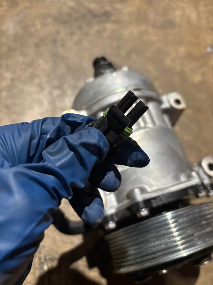 OEM Sanden U4066 A/C Compressor 24V 4130-01-573-4727 8 Grooves