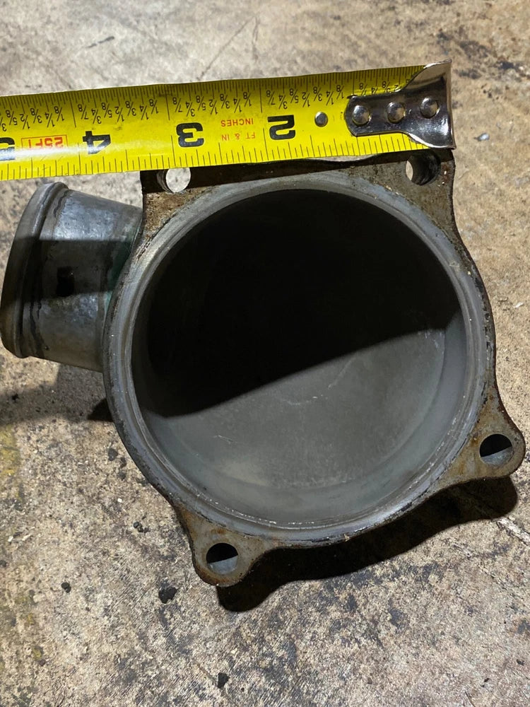 OEM Volvo D13 Diesel Engine Thermostat Housing 21861948