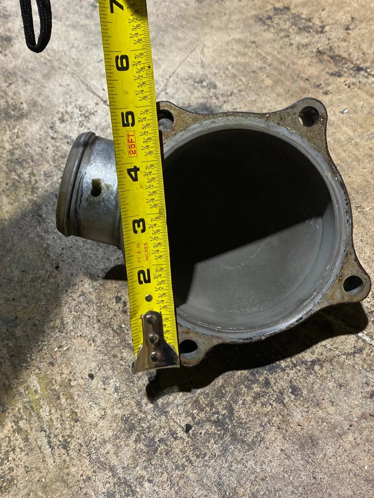 OEM Volvo D13 Diesel Engine Thermostat Housing 21861948