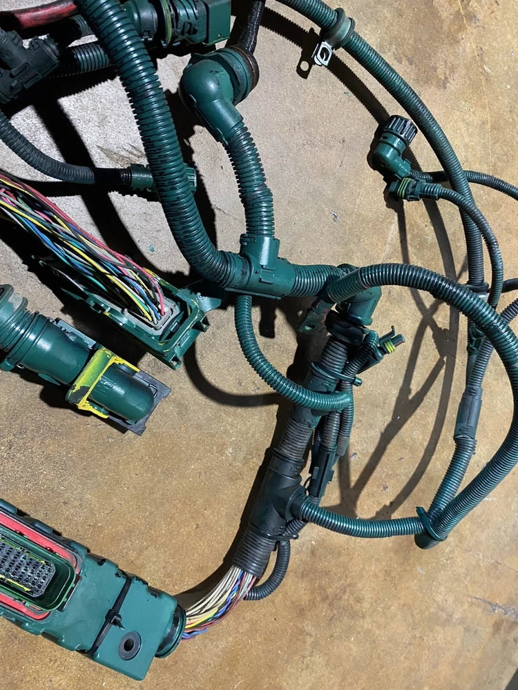 OEM Volvo D13 Diesel Engine Wiring Harness 22003052
