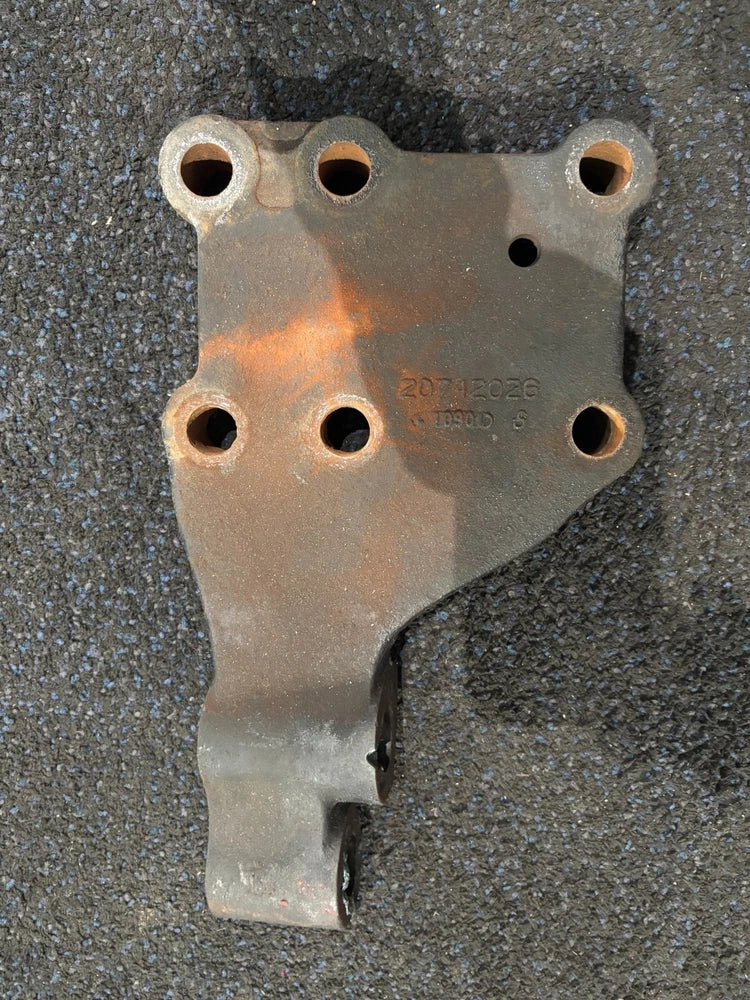 OEM Volvo Engine Mount for Cummins ISX15 Diesel Engine 20742026