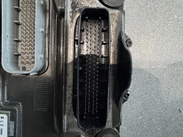 Paccar MX-13 2015 Diesel Engine Control Module ECM ECU 1877245 2013285 2298831