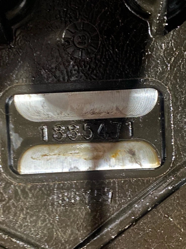 Paccar MX13 Diesel Engine Complete Valve Cover 1885471