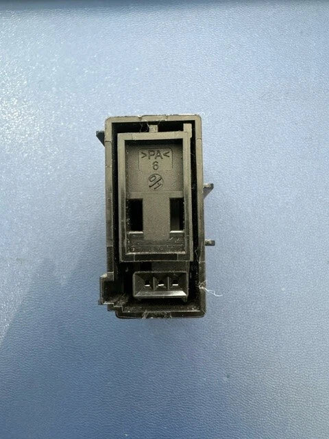 Rocker Switch- Modular Field, Multiplex, E/A, Kingpin Release A06-90128-049