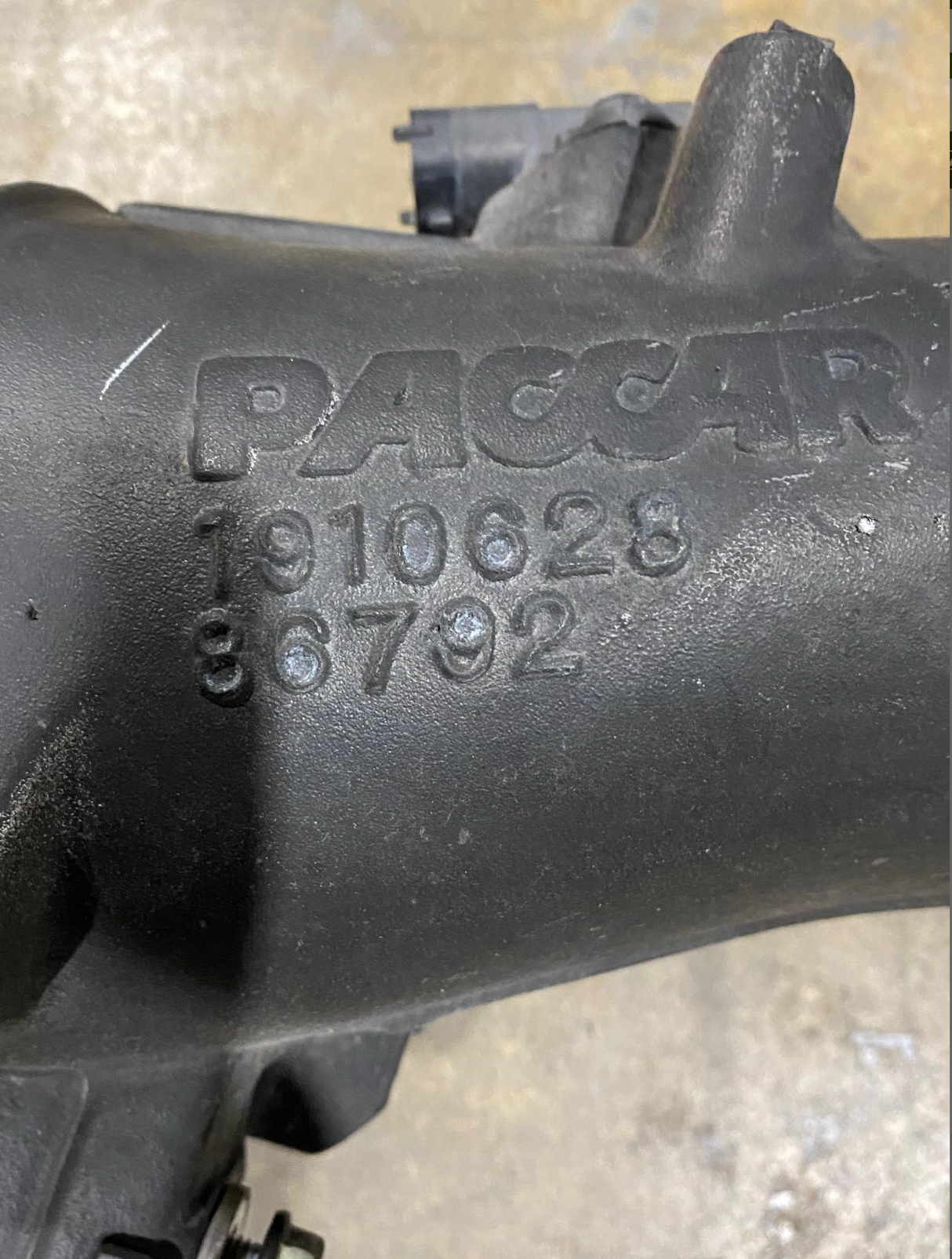 Paccar mx-13 diesel engine air transfer tube 1910628