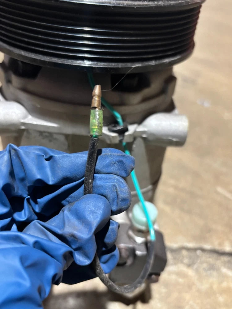 Valeo VC31 A/C Compressor 10046570 10368570 4130-01-555-5037 8 Groove 24V