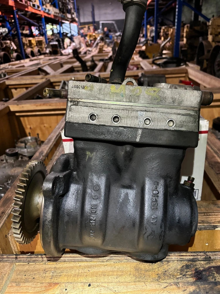 Wabco Twin Cylinder Air Brake Compressor for Mack & Volvo 21170177, 9125420020