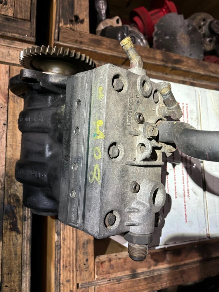 Wabco Twin Cylinder Air Brake Compressor for Mack & Volvo 21170177, 9125420020