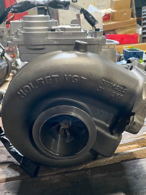Holset HE500VG OEM Turbocharger with Actuator for Cummins QSX 3796099