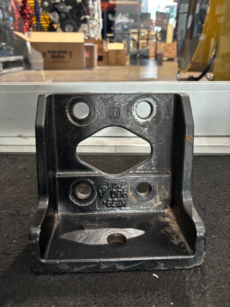 Caterpillar 3406 C15 Rear Engine Motor Mount K159-960A