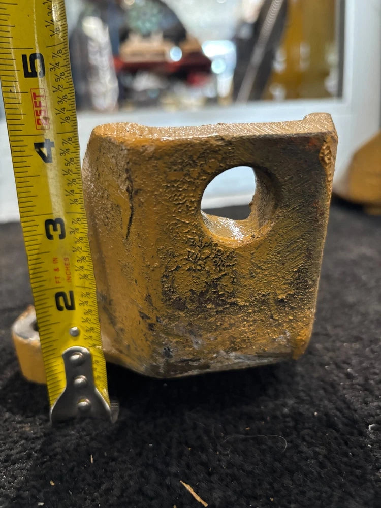 Caterpillar C13 C10 C12 Diesel Engine Rear Engine Mount 01-22934-000