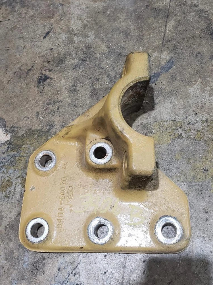 Ford Sterling Rear Engine Motor Mounts, P/N D4HA-6A070-AA