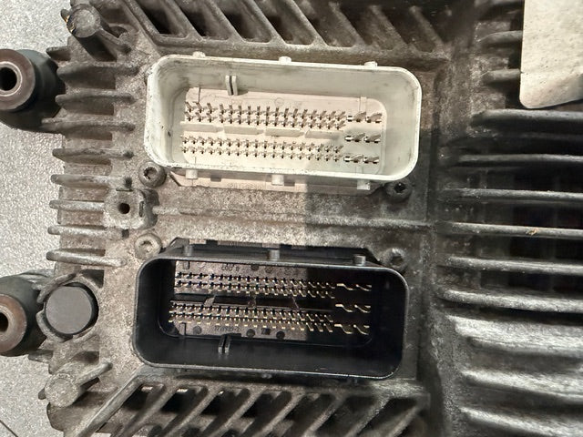 International Maxxforce 9 Engine Control Module ECM ECU 1883086C93