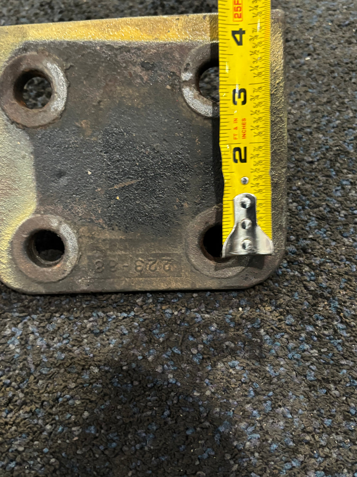 Caterpillar 3406 Rear Engine Mount Bracket Freightliner 01-15189 01-20140-000