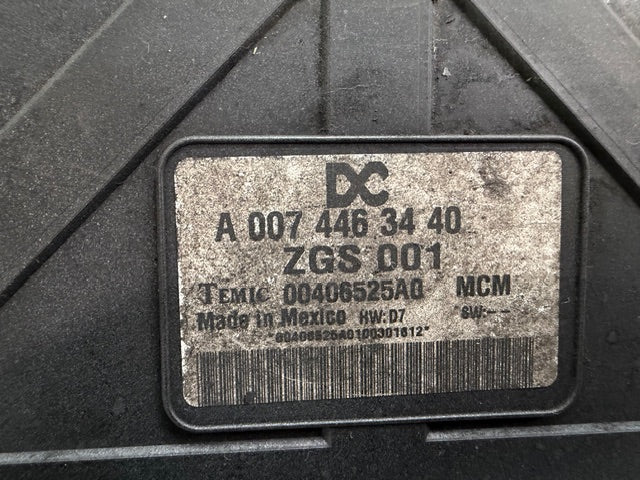 Detroit DD13 Diesel Engine Control Module ECM ECU A0074463440