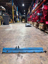 International dt466e diesel engine oil and fuel rail