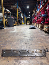 International dt466e diesel engine oil and fuel rail