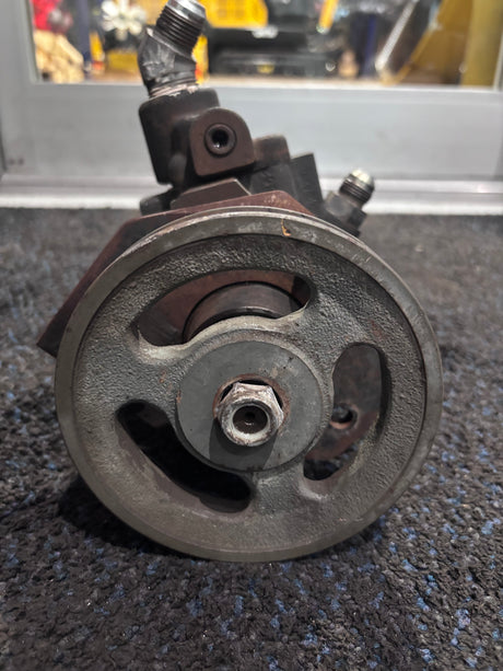 Caterpillar 3208 power steering pump 17394