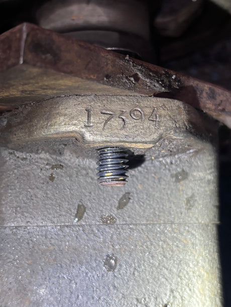 Caterpillar 3208 power steering pump 17394