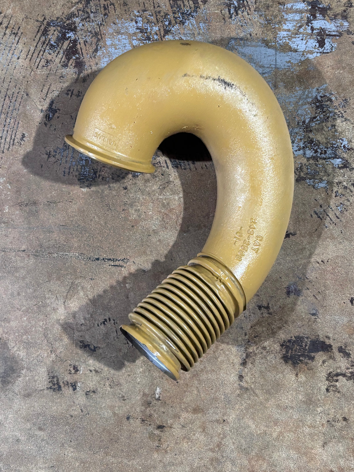 Caterpillar c11 c13 diesel engine air intake elbow 243-2508