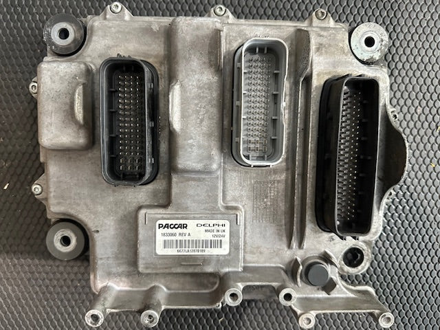 Paccar MX-13 OEM Diesel Engine Control Module ECM ECU 1833060 1889041 2109555 1977245