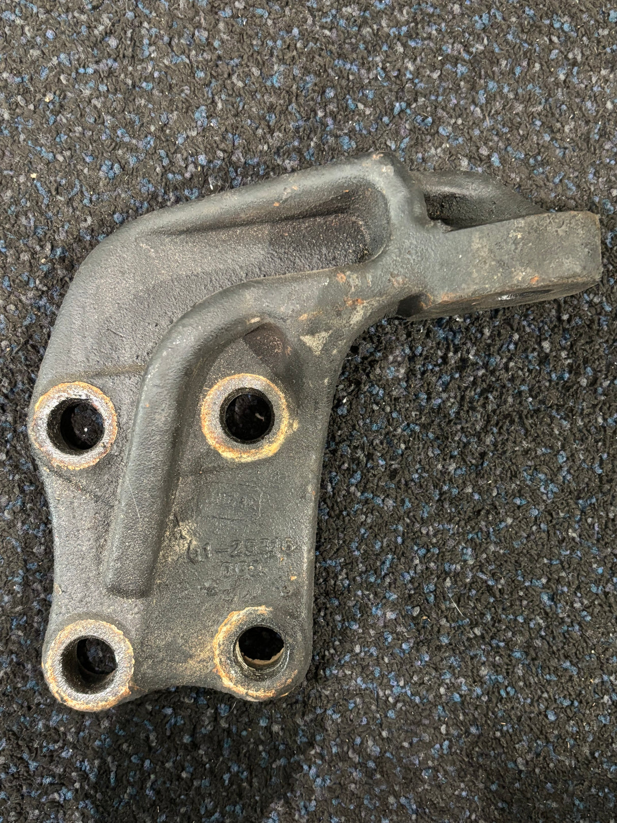 Mercedes Benz OEM Rear Engine Mount 01-25316-002