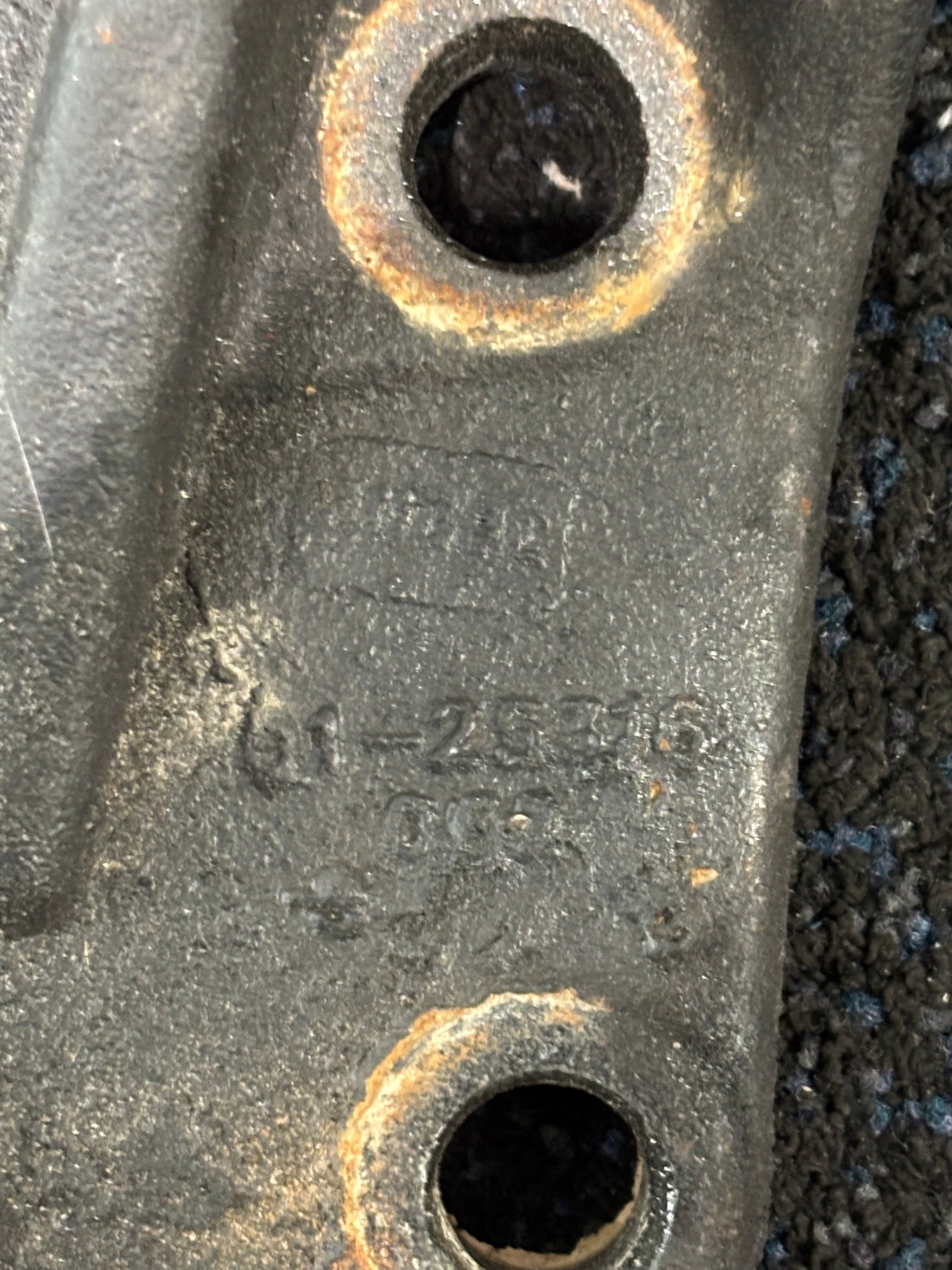 Mercedes Benz OEM Rear Engine Mount 01-25316-002