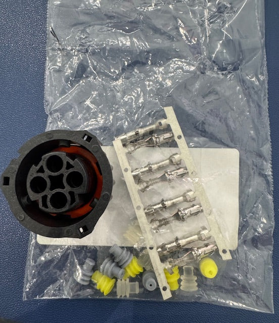 Deutz OEM Diesel Engine Plug In Connector 04215408