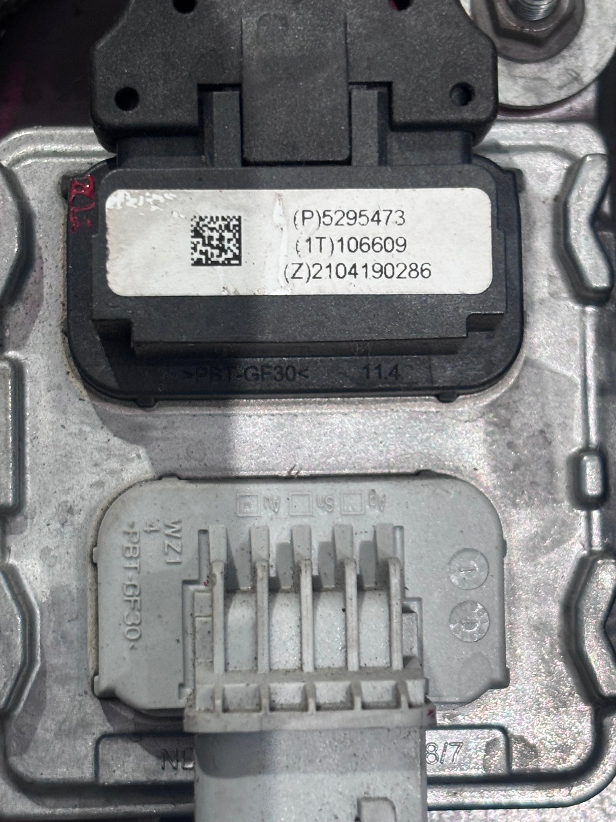 Cummins ISB QSB 6.7L NOX Sensor with Exhaust Outlet Connection 5295473 5264811