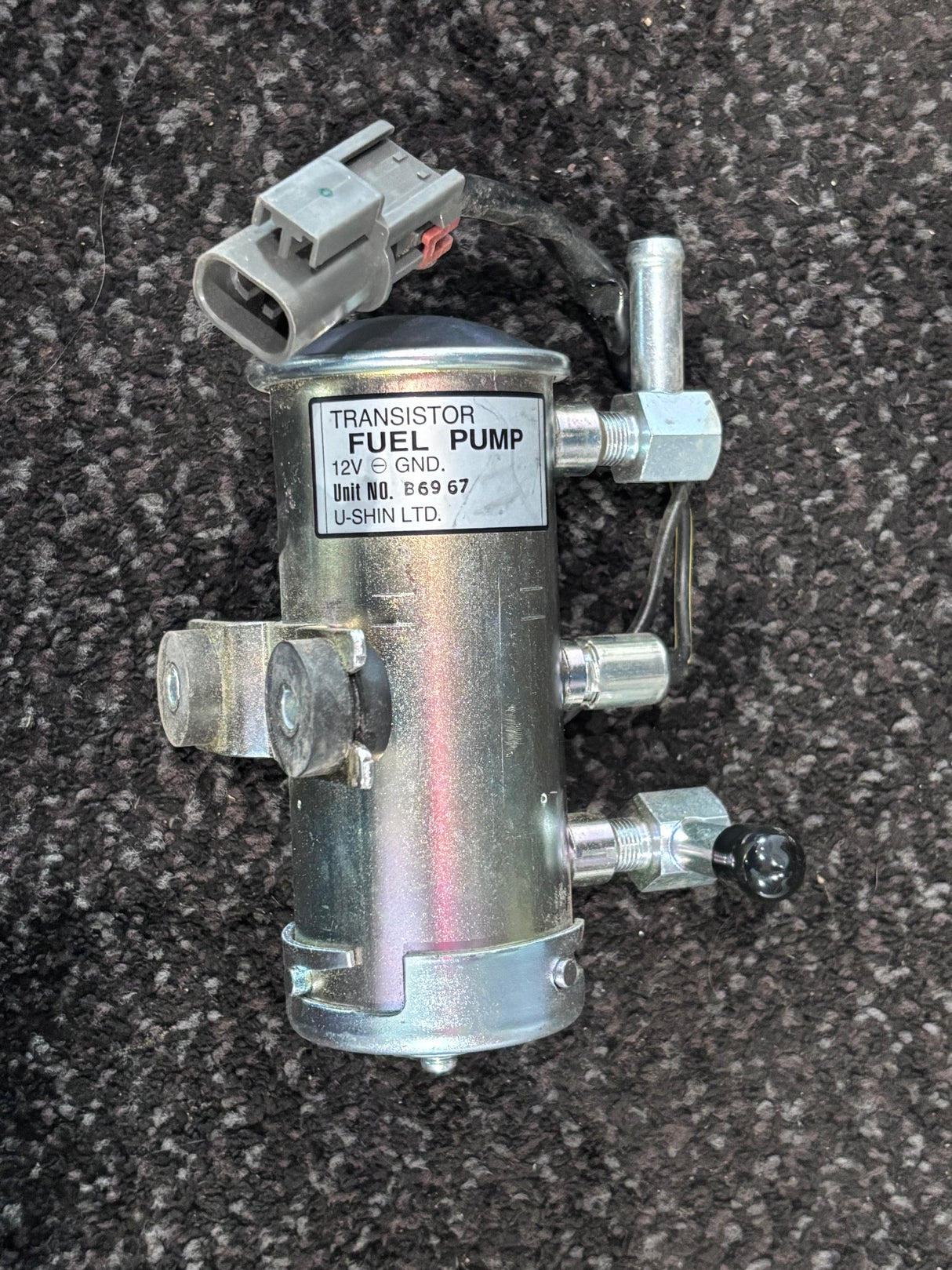 Isuzu Transistor Fuel Pump 12V 8980682750