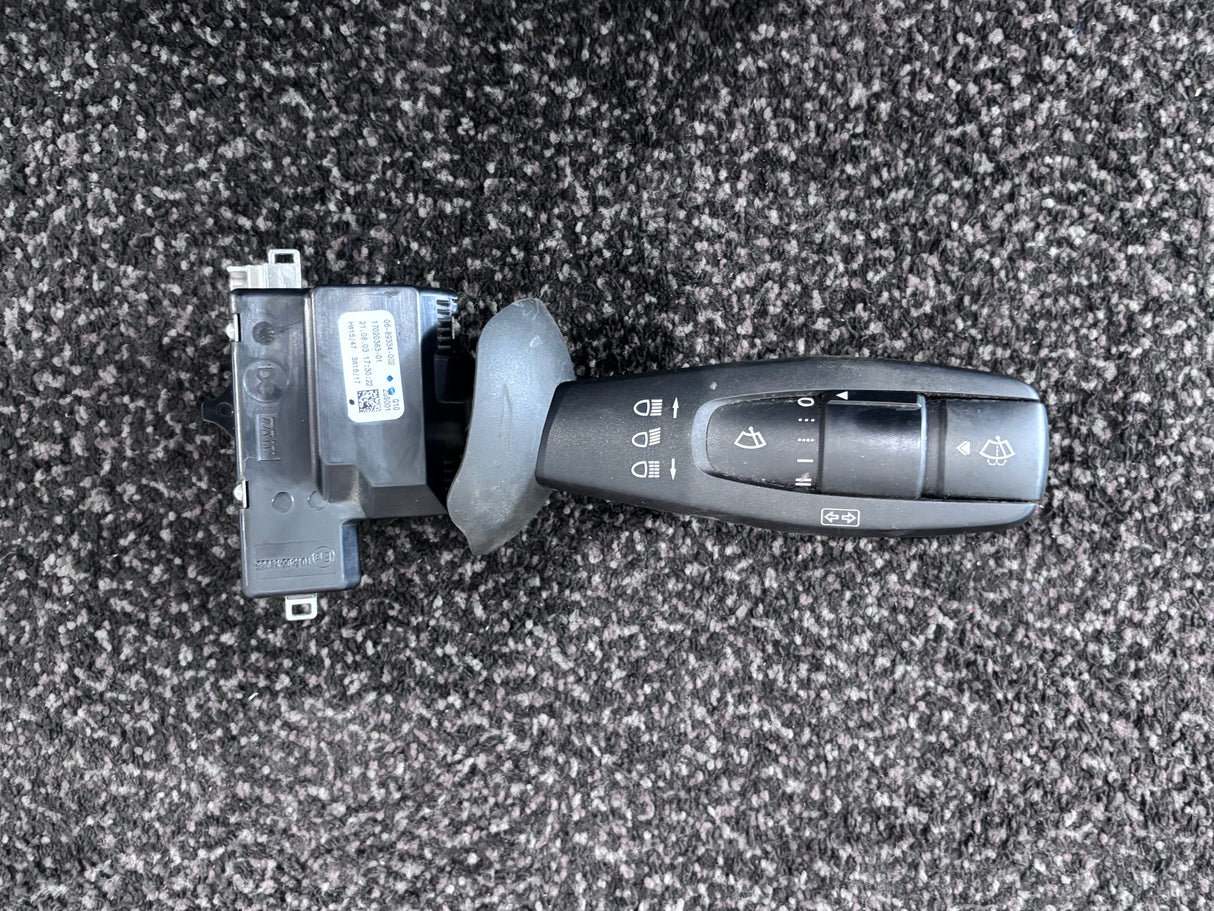 TRW FREIGHTLINER SWITCH-MULTI FUNCTION TURN SIGNAL WIPER COMBO 06-89334-002