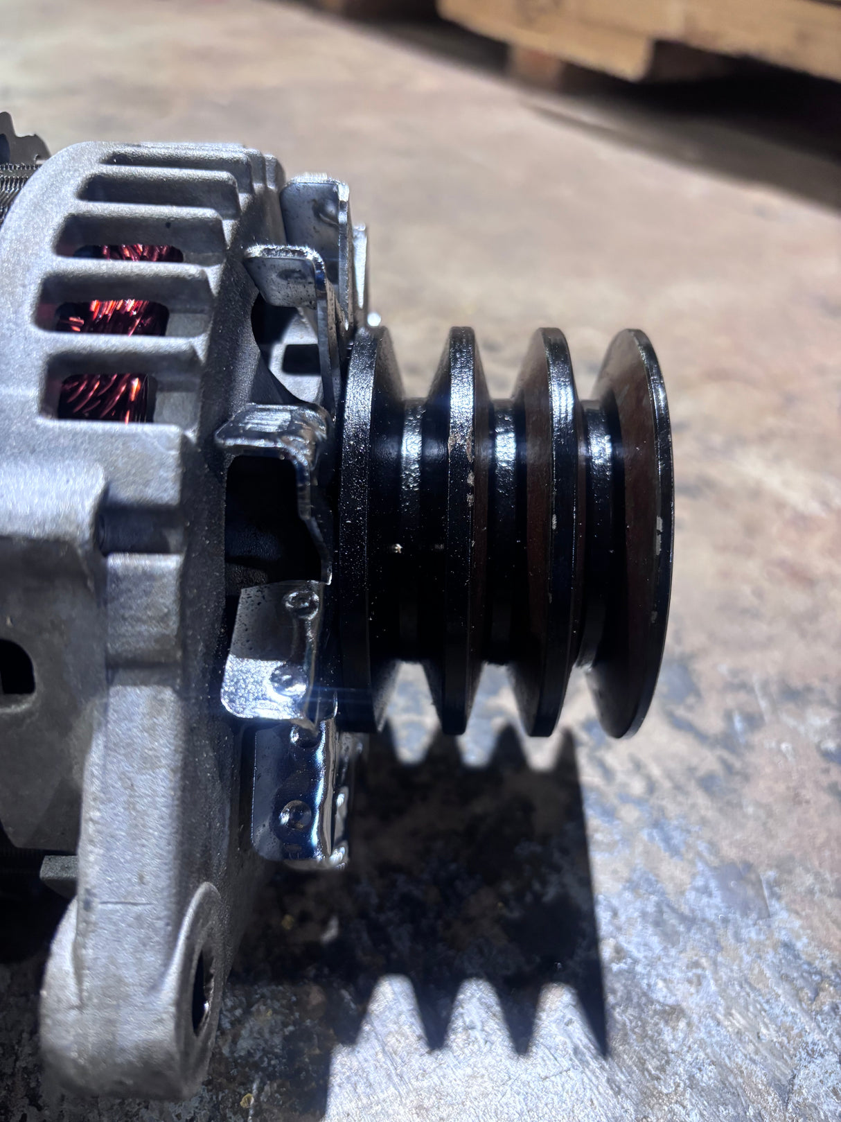 Isuzu NPR NQR NRR Alternator for Isuzu 4.8L 5.2L 8972489141 8973515740