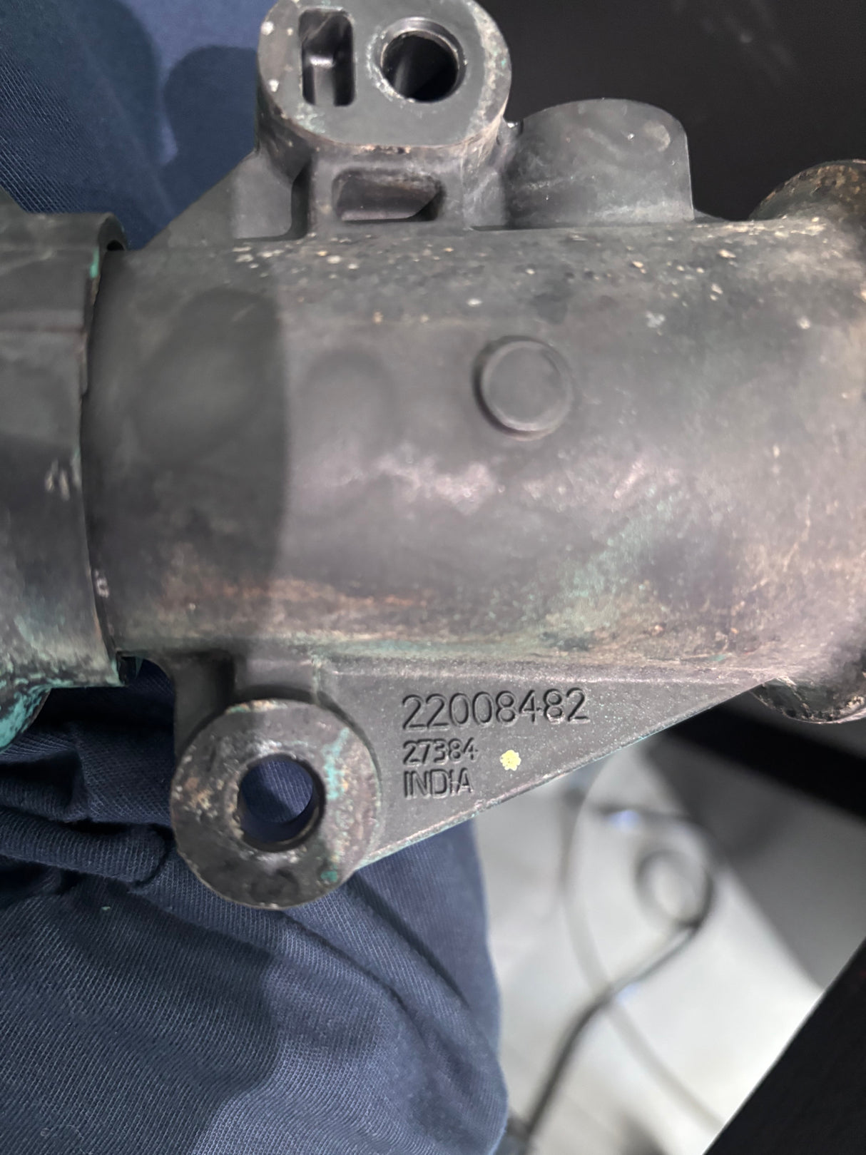 Volvo D13 Diesel Engine EGR Venturi Mixer 22008482