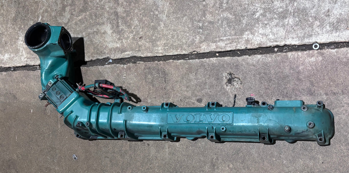 Volvo D13 Mack MP8 Diesel Engine Intake Manifold 21512860 21610053