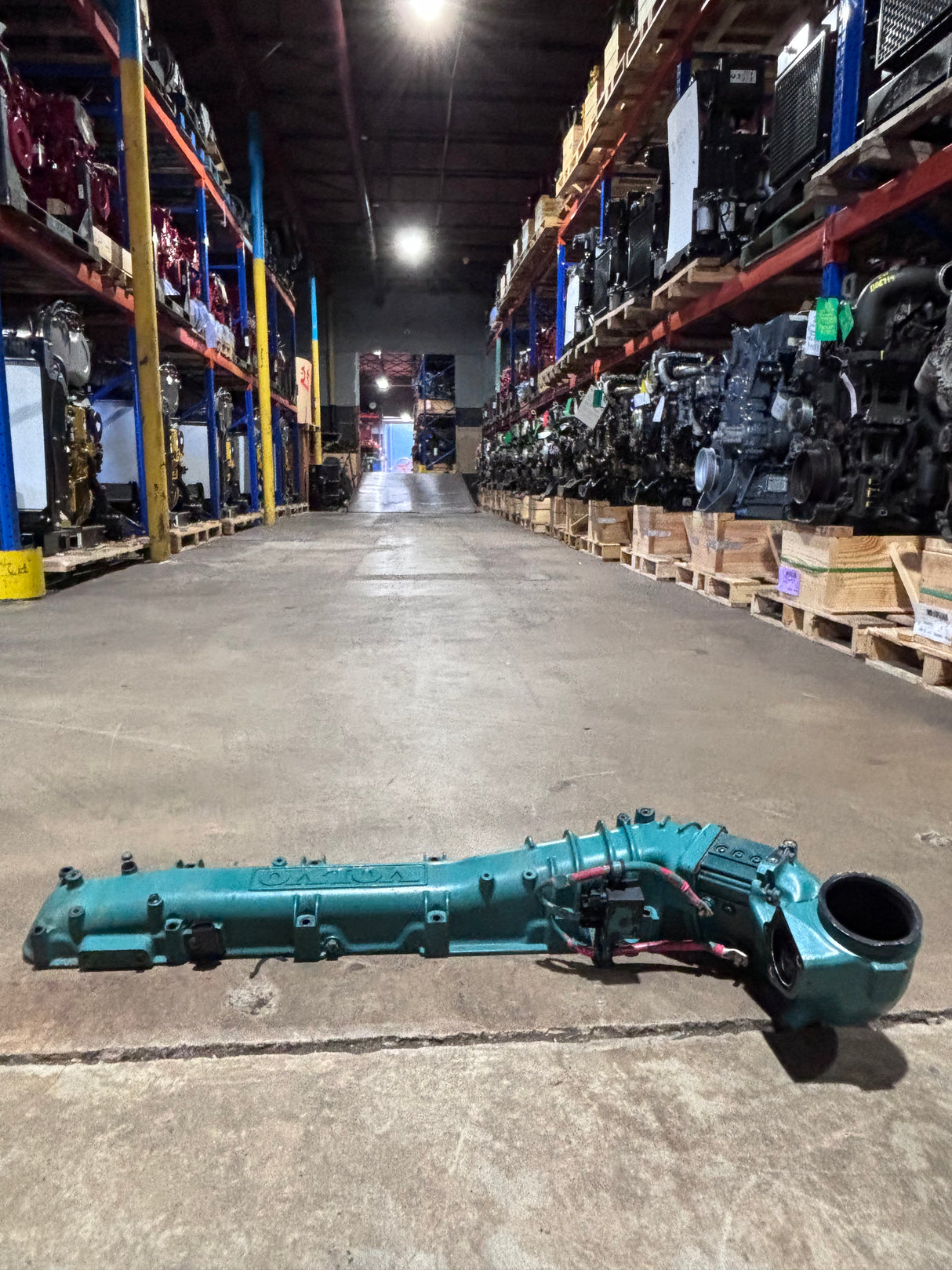 Volvo D13 Mack MP8 Diesel Engine Intake Manifold 21512860 21610053
