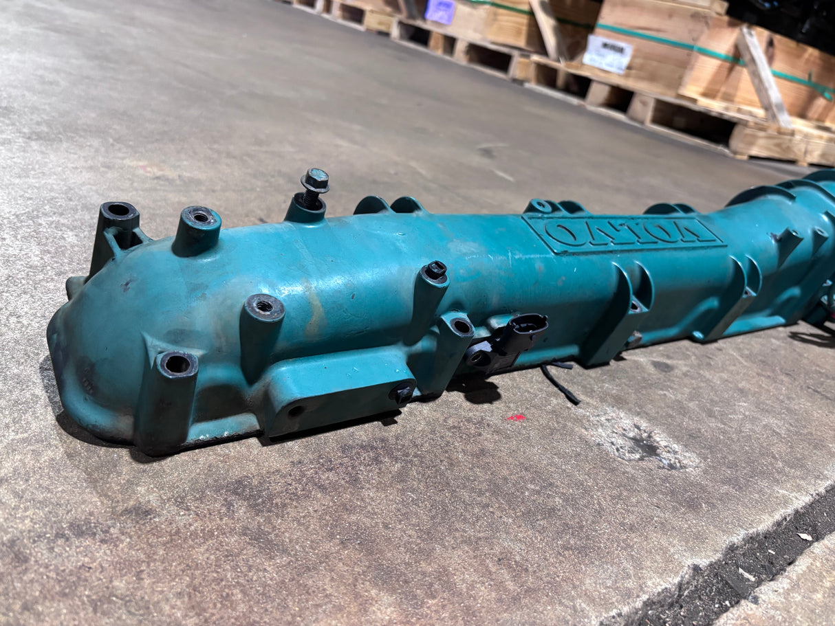 Volvo D13 Mack MP8 Diesel Engine Intake Manifold 21512860 21610053
