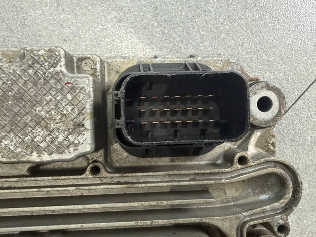 Detroit DD15 OEM Diesel Engine Control Module ECM ECU A0014465835