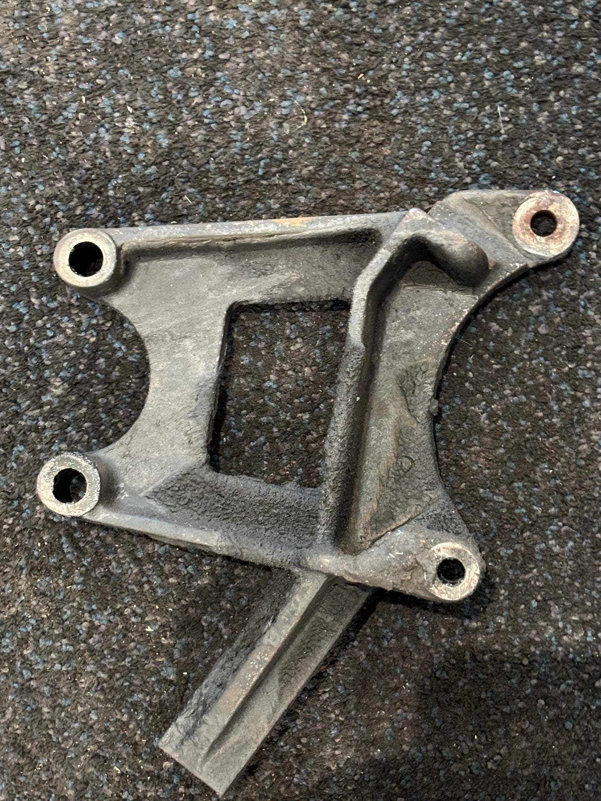 Mack A/C Compressor Bracket 209RD531M