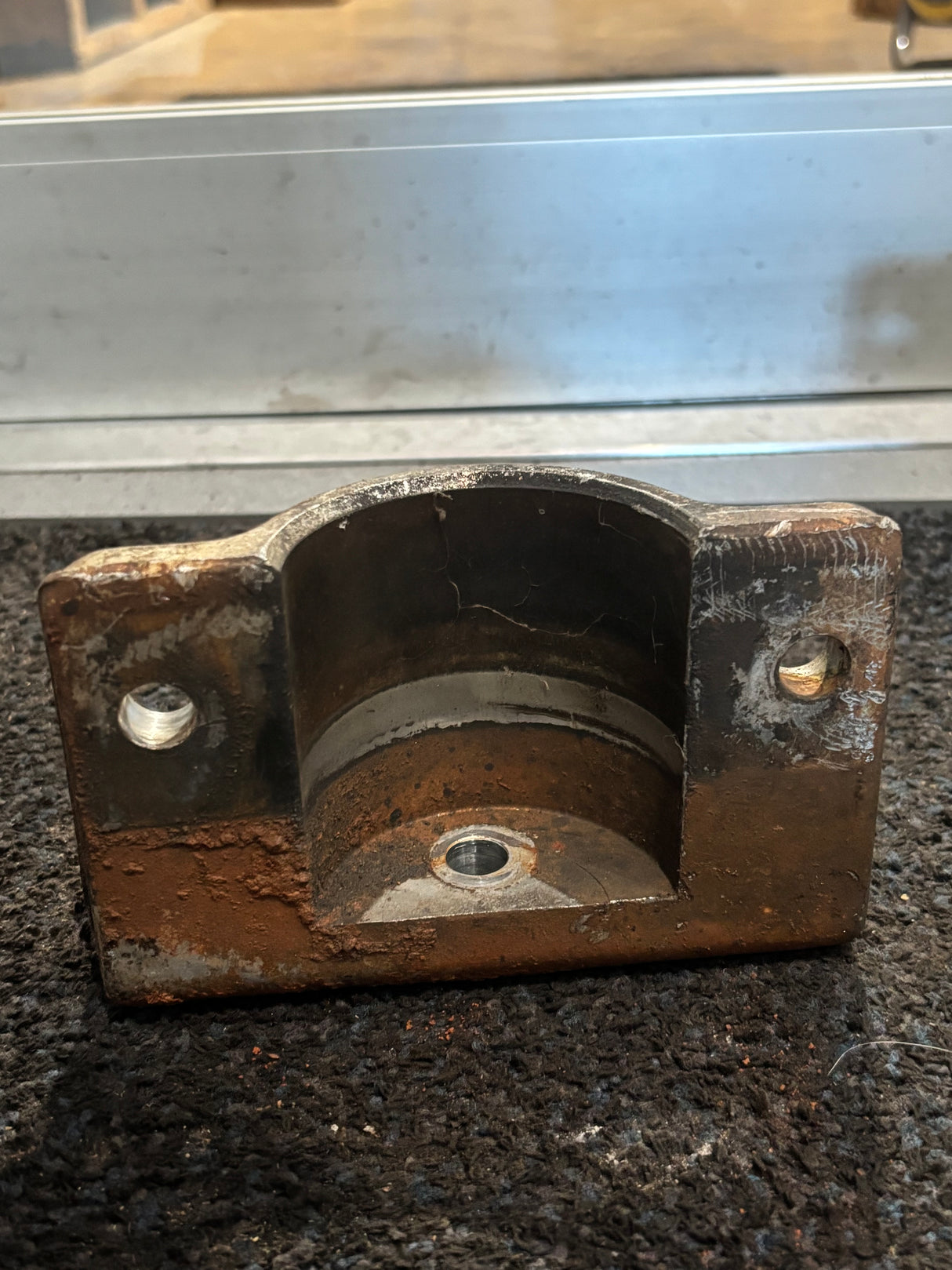 Ford Engine Motor Mount F3HT-6A070-BA