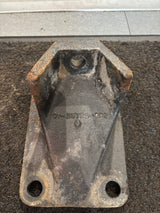 Freightliner Kenworth Engine Mount off Cummins ISM 01-23728-000