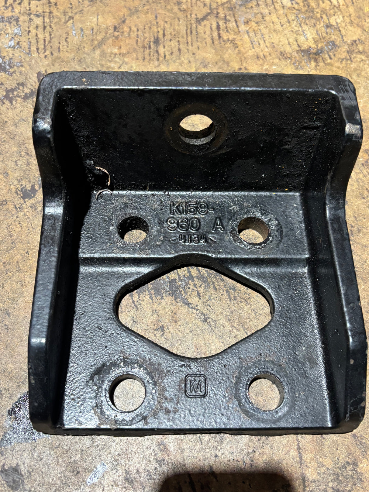 Caterpillar OEM Rear Motor Mount K159-960A