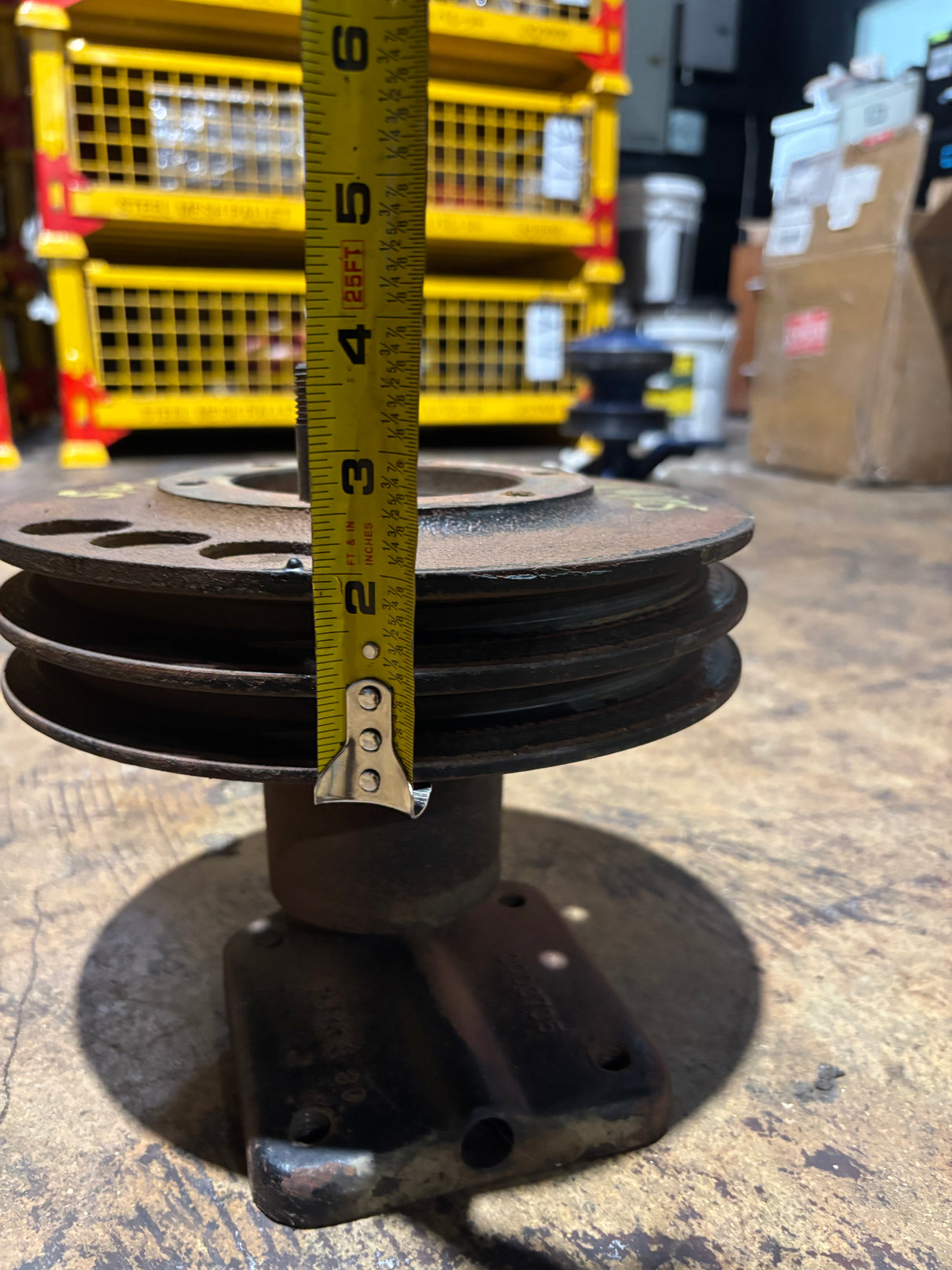 Cummins OEM Fan Hub Shaft with Pulley 3003735 3007660