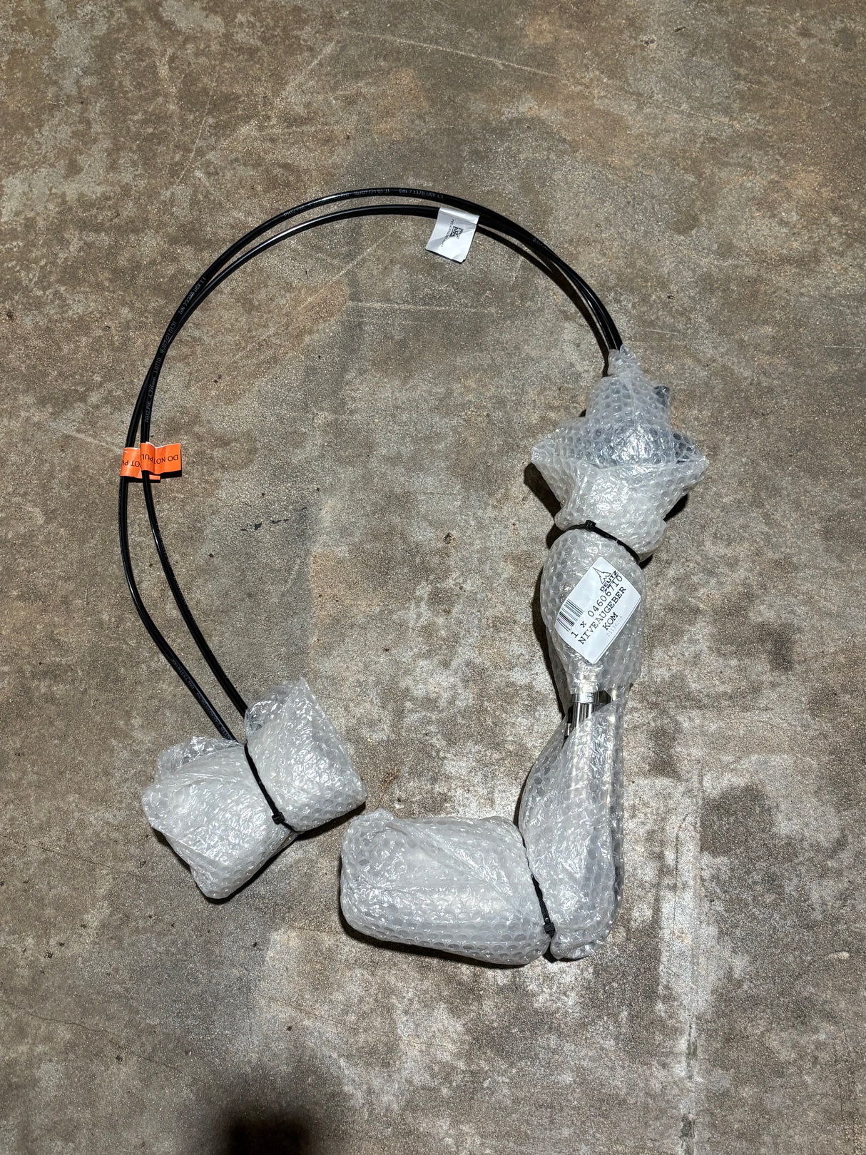 Deutz OEM Diesel Exhaust DEF Level Sensor 04606710