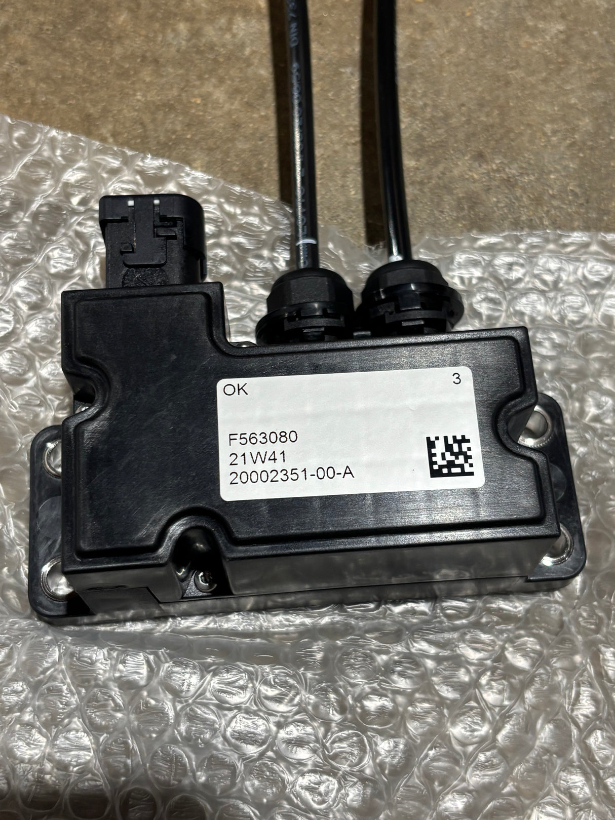 Deutz OEM Diesel Exhaust DEF Level Sensor 04606710