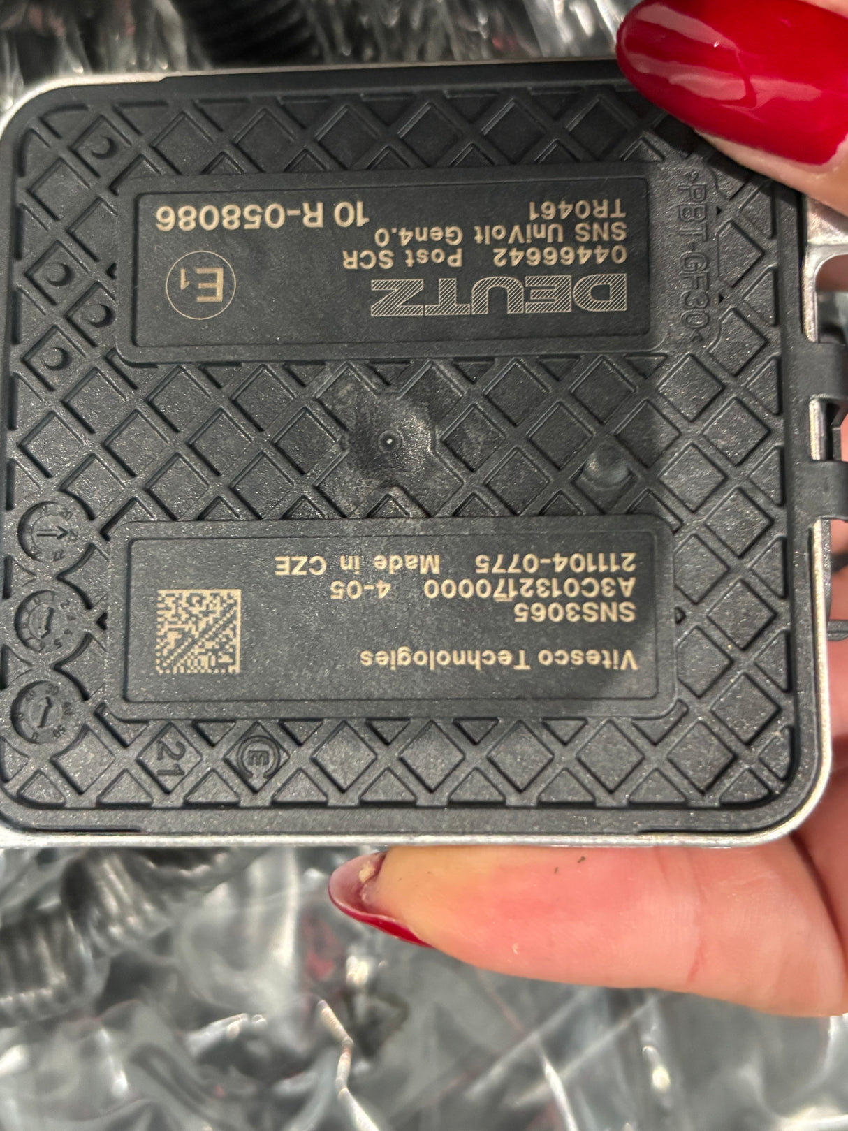 Deutz OEM Nitrogen Oxide Sensor NOX 04466642 A3C0132170000 10R-058086