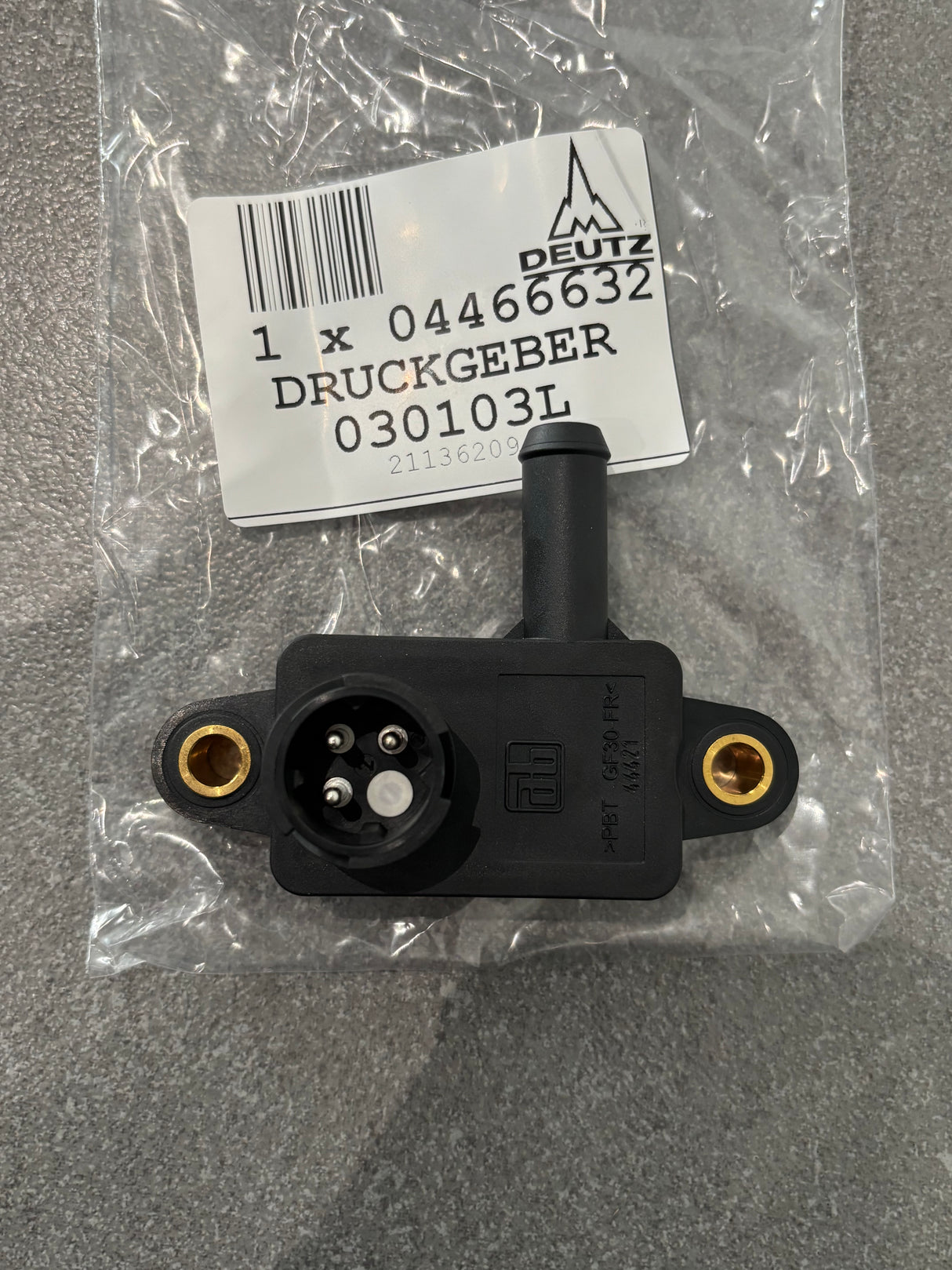 Deutz OEM Air Pressure Sensor 04466632