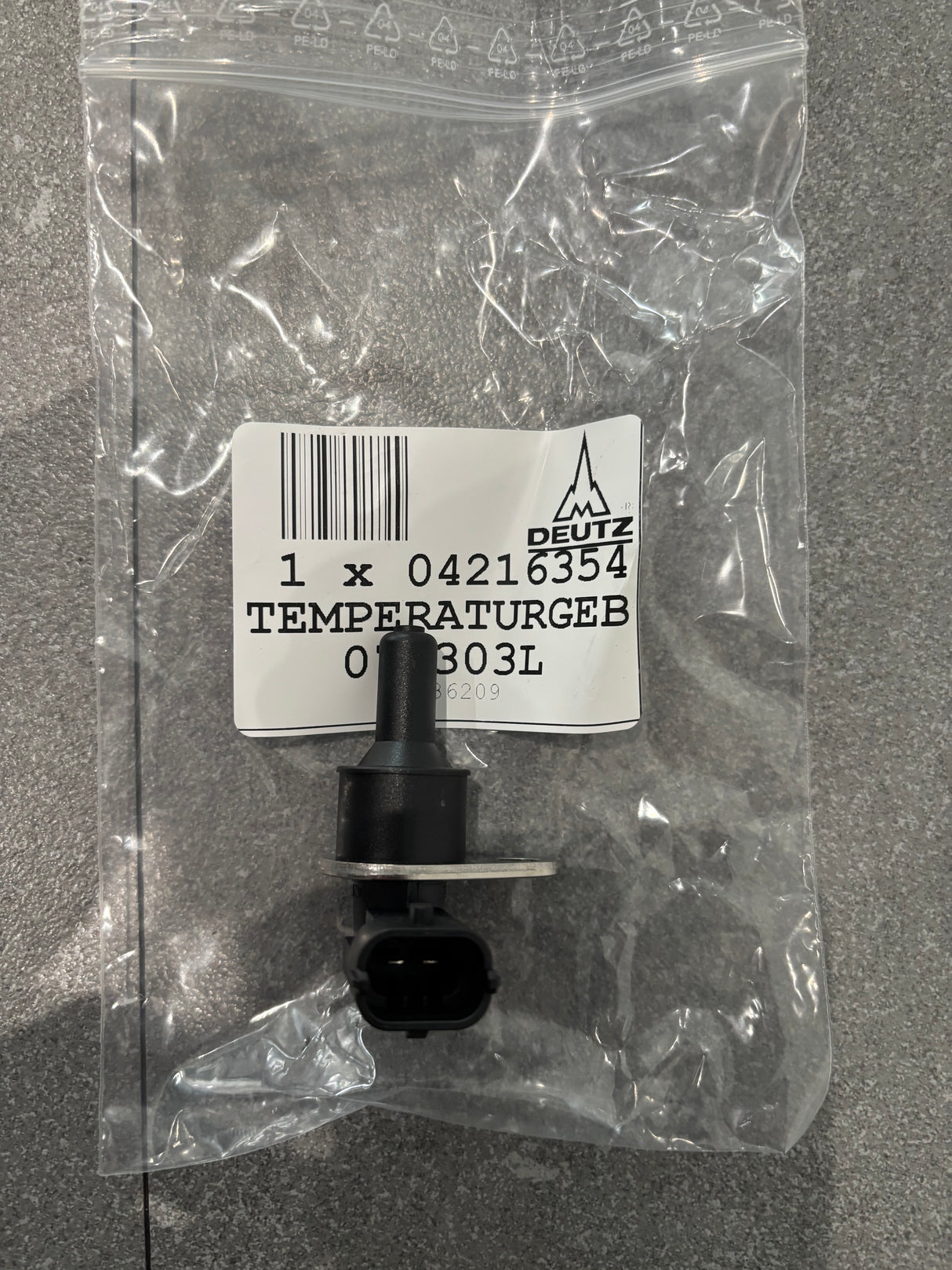 Deutz OEM Diesel Engine Air Temperature Transmitter Sensor 04216354